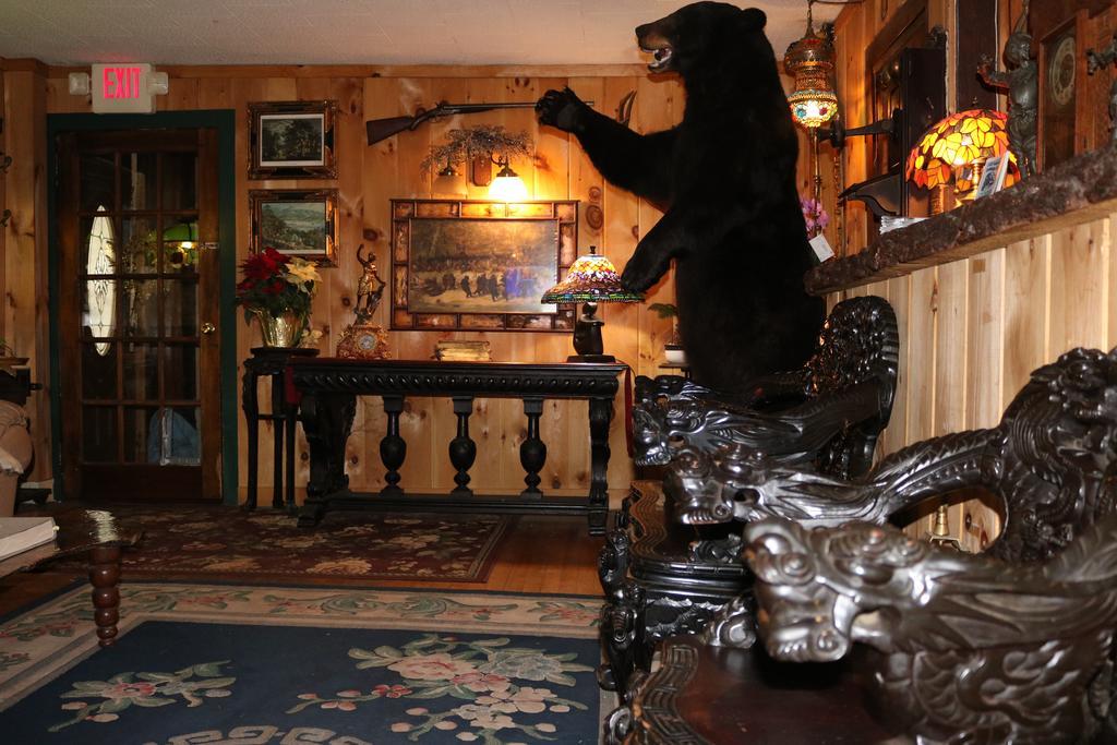 Colonial Inn Pine Hill Bagian luar foto