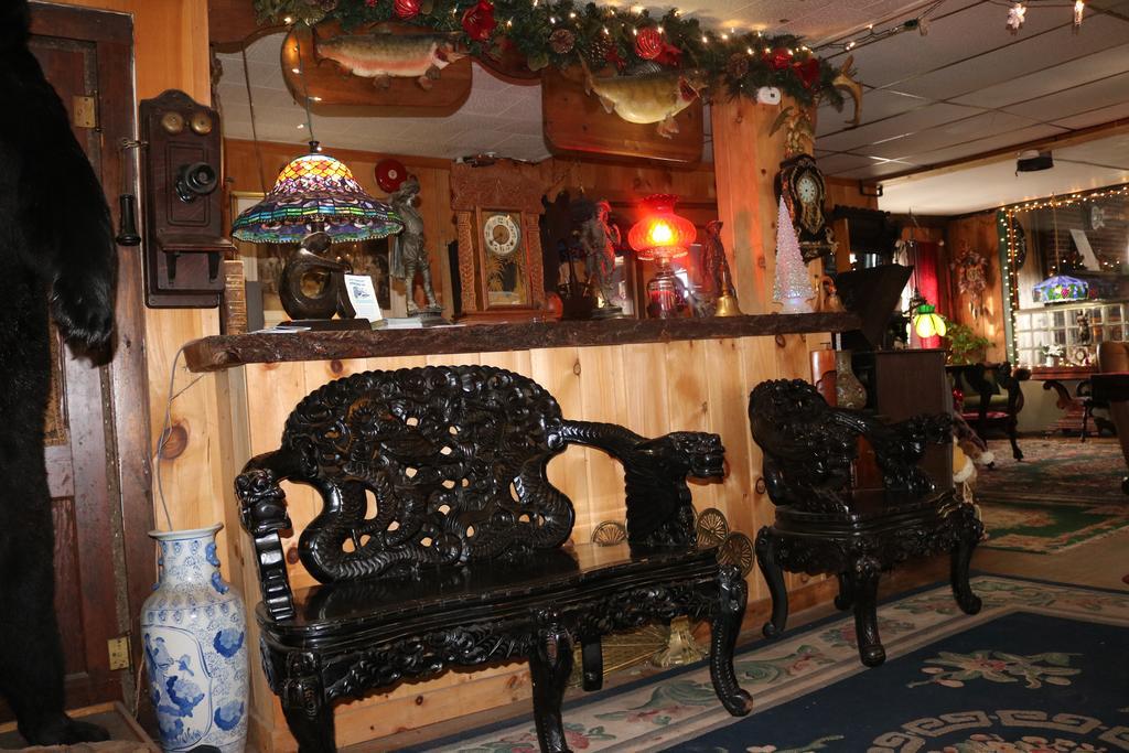 Colonial Inn Pine Hill Bagian luar foto