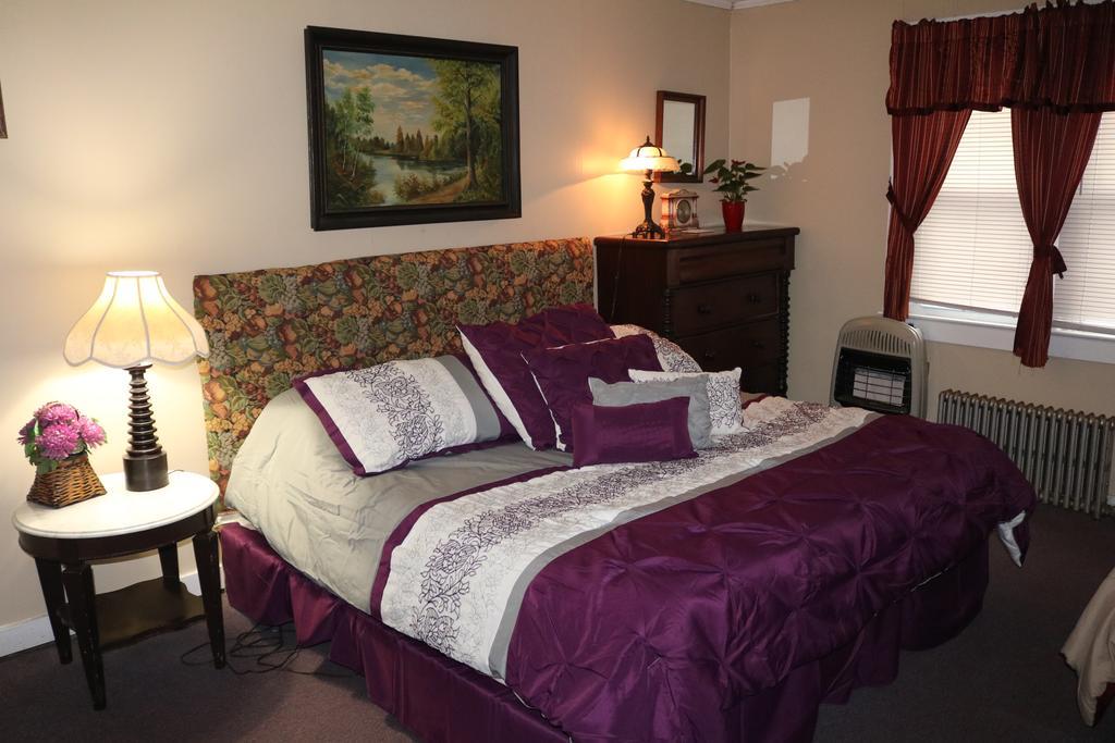 Colonial Inn Pine Hill Bagian luar foto